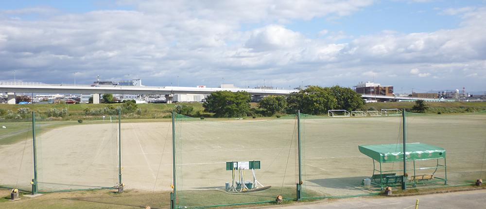 川西市東久代運動公園